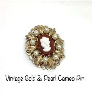 Vintage Gold & Pearl Cameo Pin